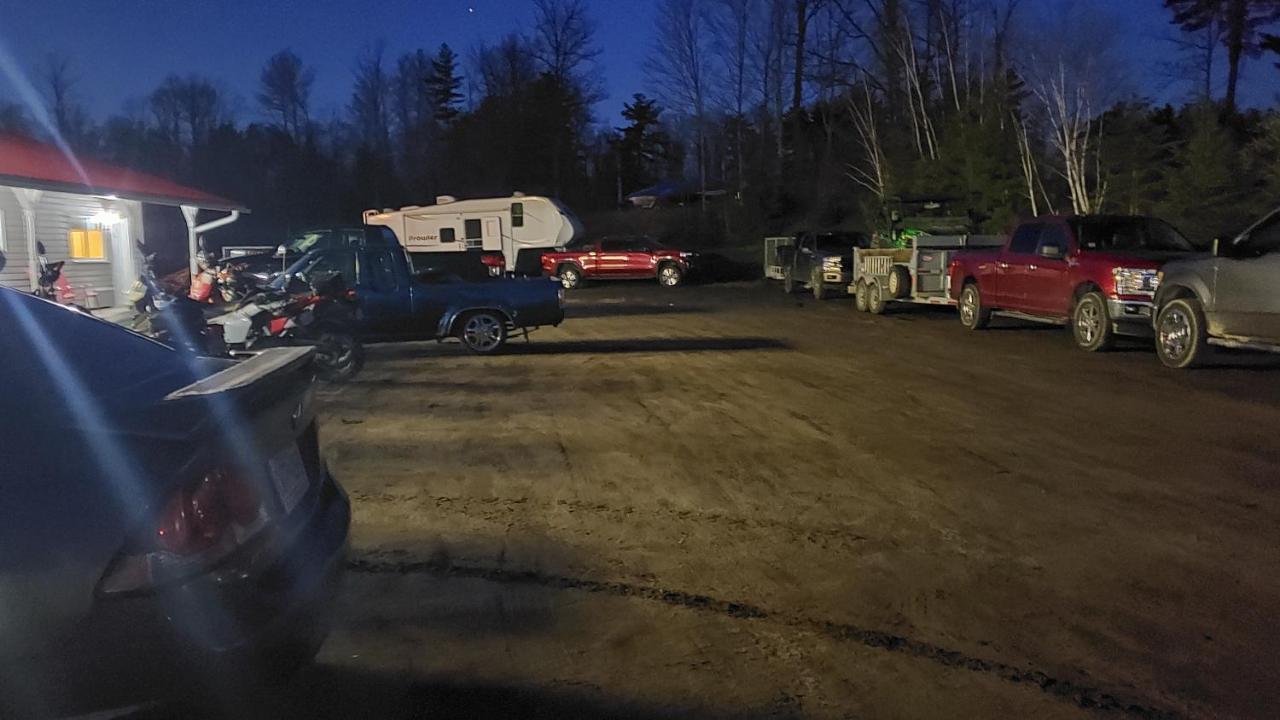 Calabogie Motor Inn Exterior photo