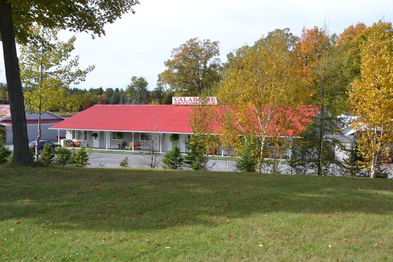 Calabogie Motor Inn Exterior photo